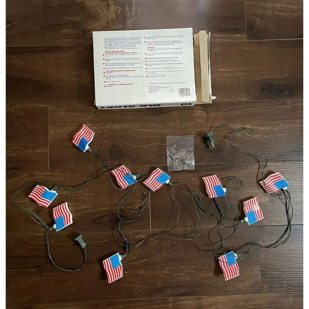 Vintage American Flag Blow Mold String Lights 10 Flags on green cord Working
